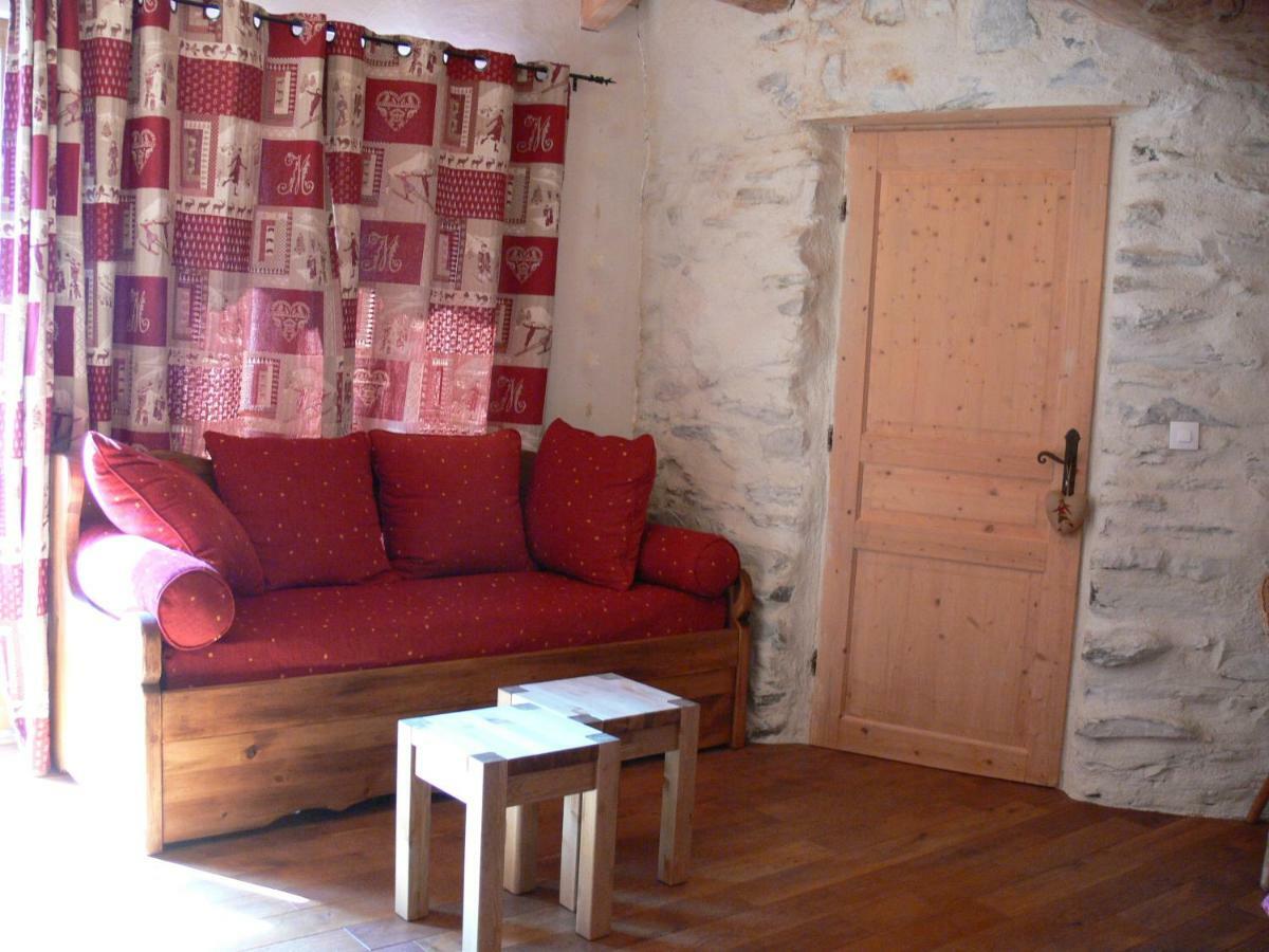 A La Bouge'Hotes Bellentre Bagian luar foto